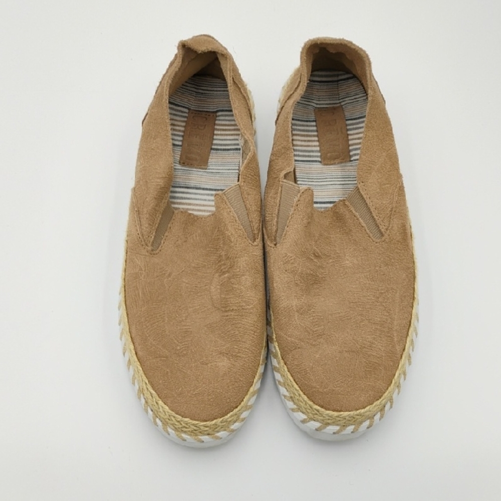 Crevo Women's Tan Slip-On Loafers